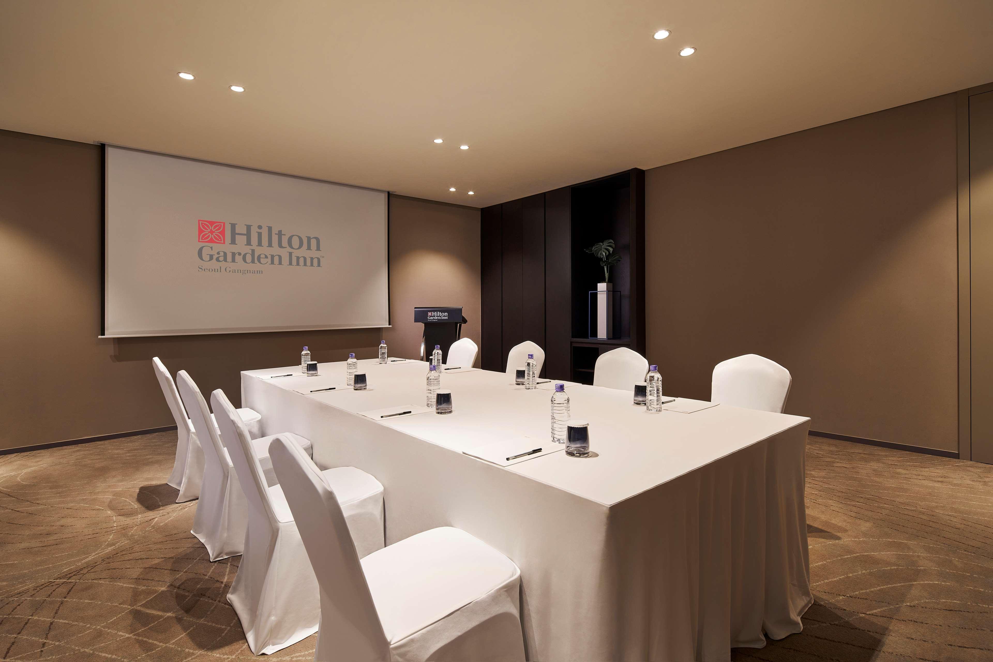 Hilton Garden Inn Seoul Gangnam Buitenkant foto