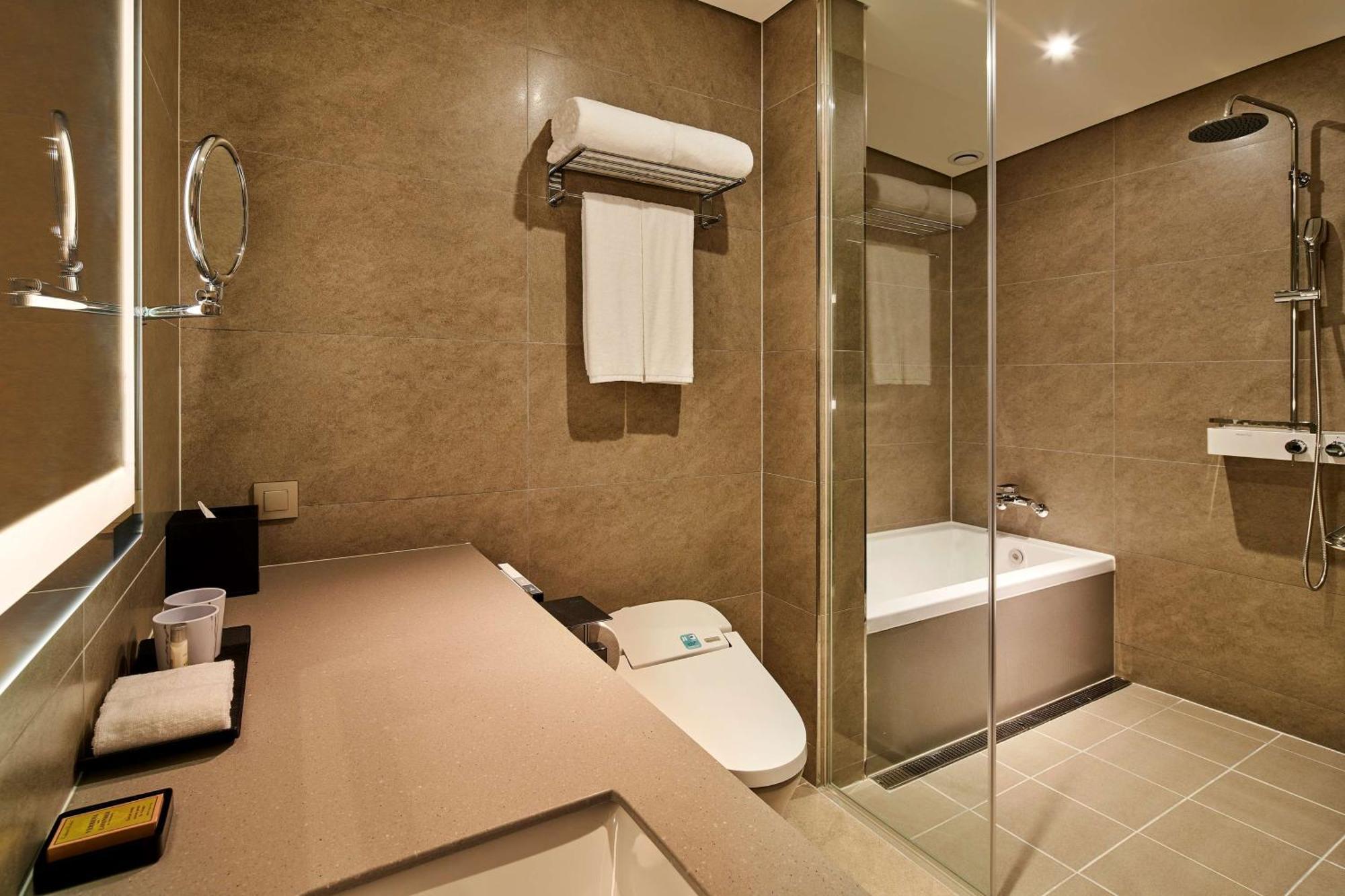 Hilton Garden Inn Seoul Gangnam Buitenkant foto